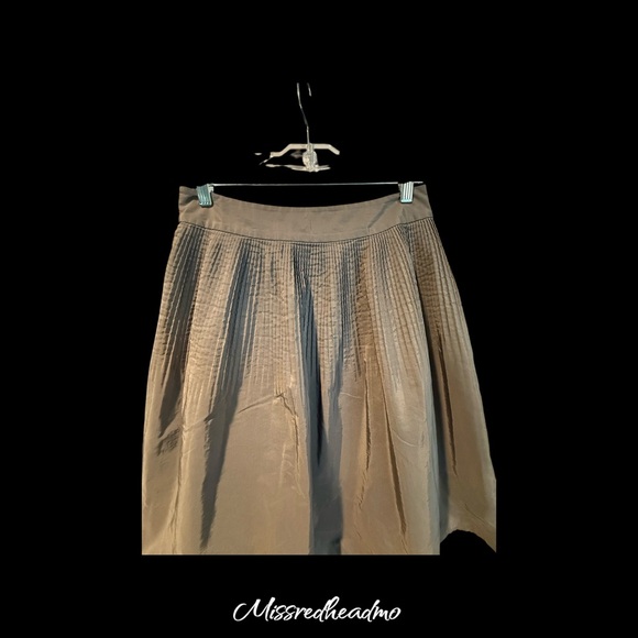 Banana Republic A-Line Gray Skirt - Picture 2 of 7